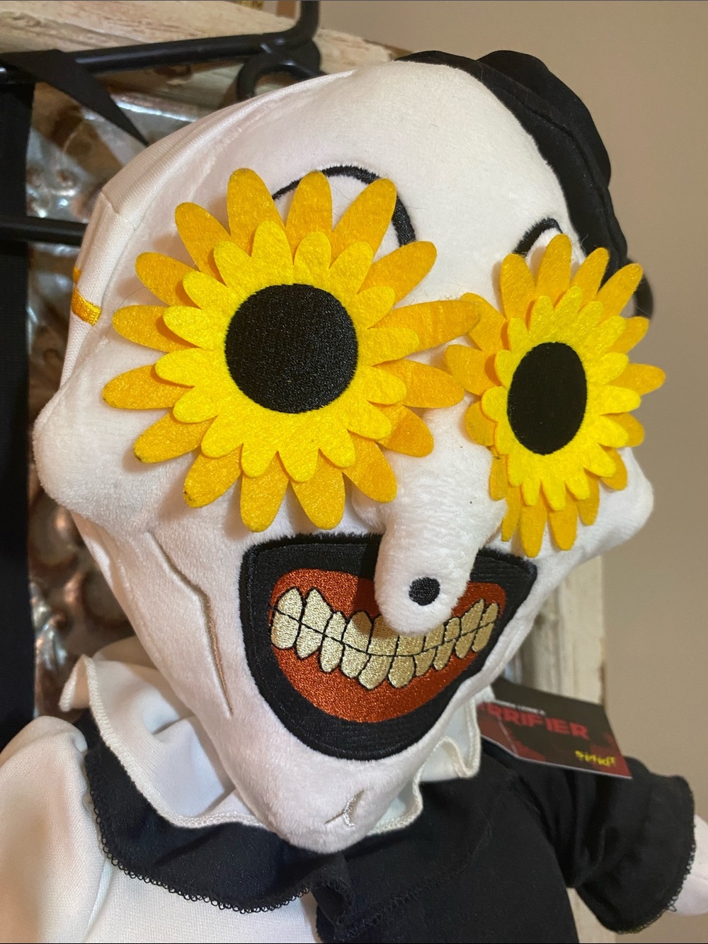 SPIRIT Terrifier Art The Clown Backpack with Yellow Sunflower Eyes - Picture 2 of 5